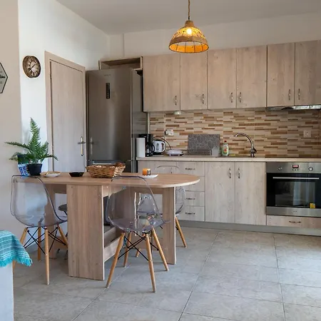 Lägenhet Evagelia Luxury 3 *